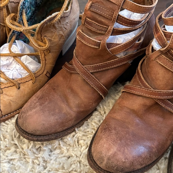 FREEBIRD LOT OF three pair 9 - Picture 10 of 12